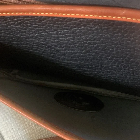 Vintage Dooney & Bourke Black and Brown Leather Crossbody Bag - Picture 7 of 16